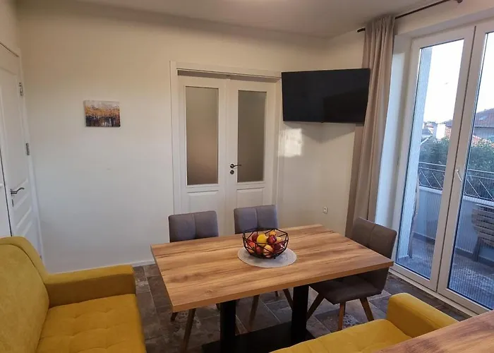 Kate's Place Daire Burgaz