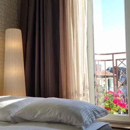 Kate's Place Апартаменты *